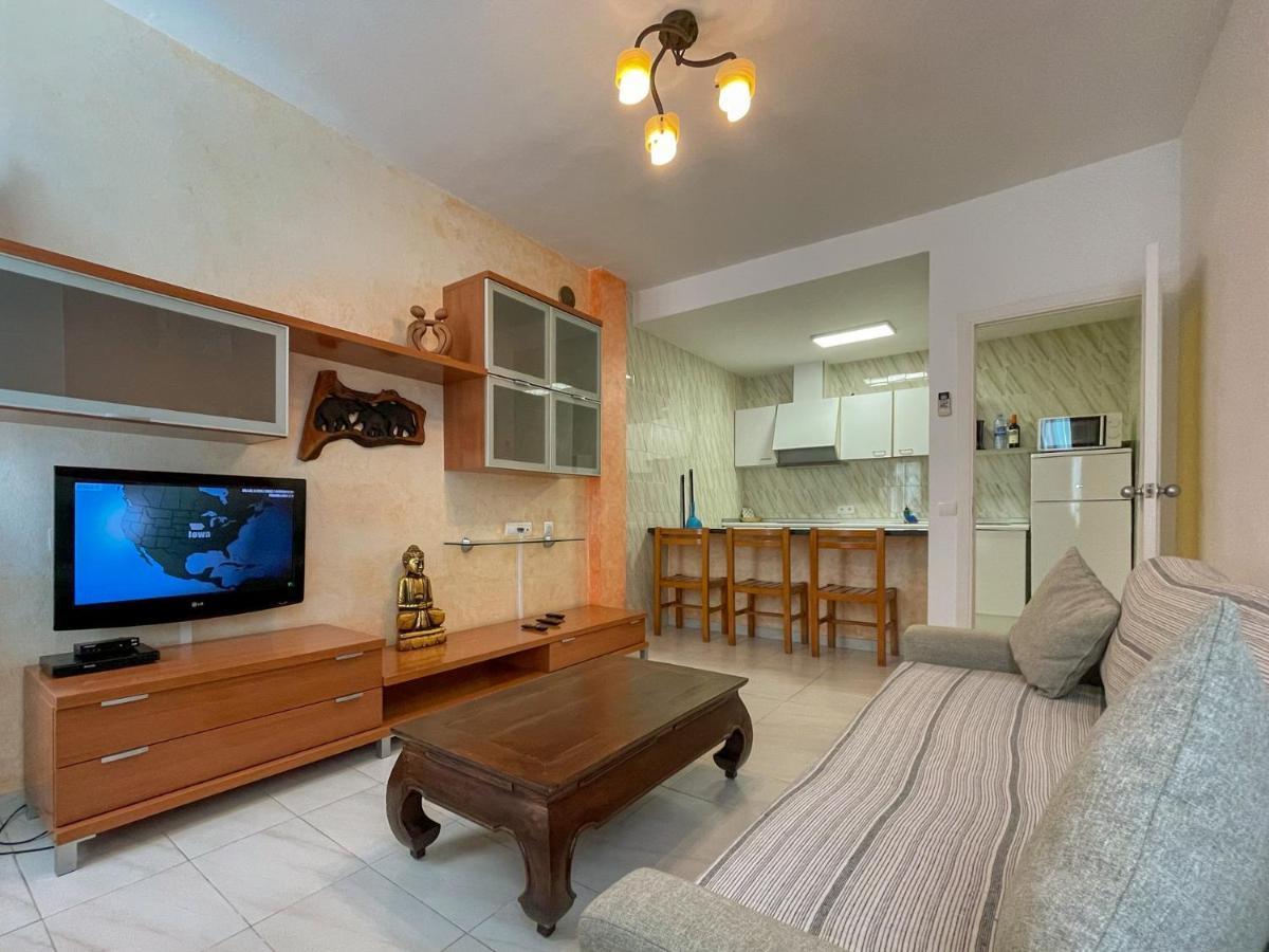 Apartamentos Cel Blau Санта Еулалия дел Рио Екстериор снимка
