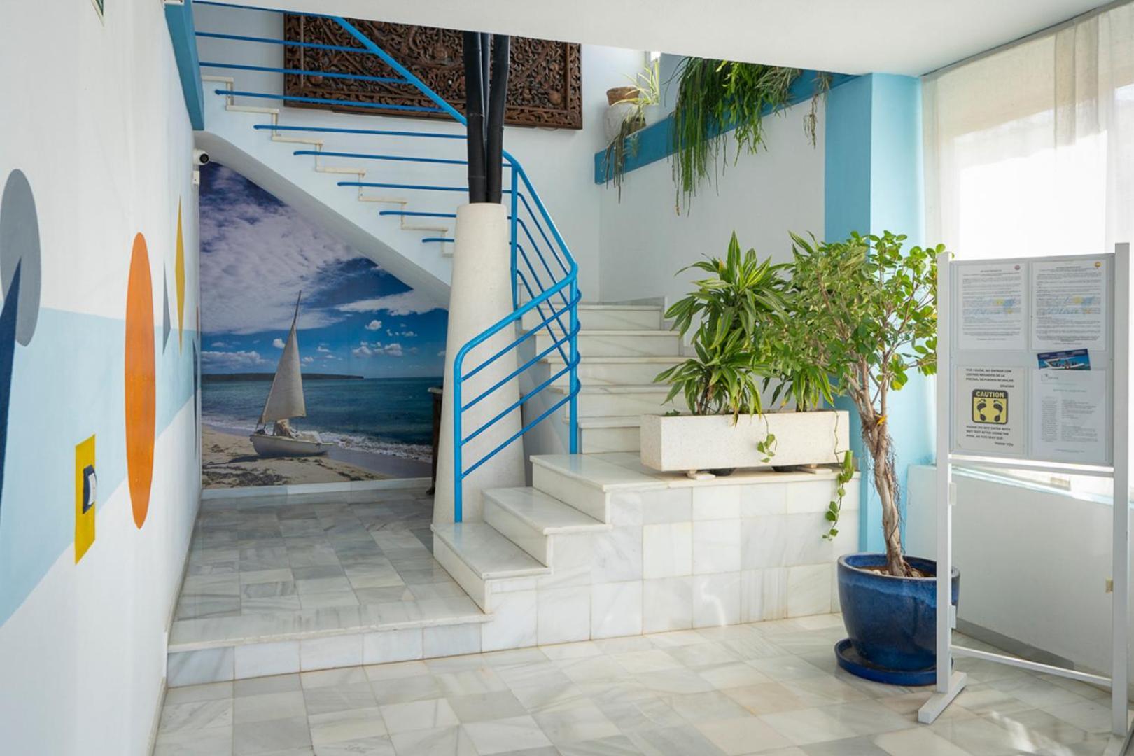 Apartamentos Cel Blau Санта Еулалия дел Рио Екстериор снимка